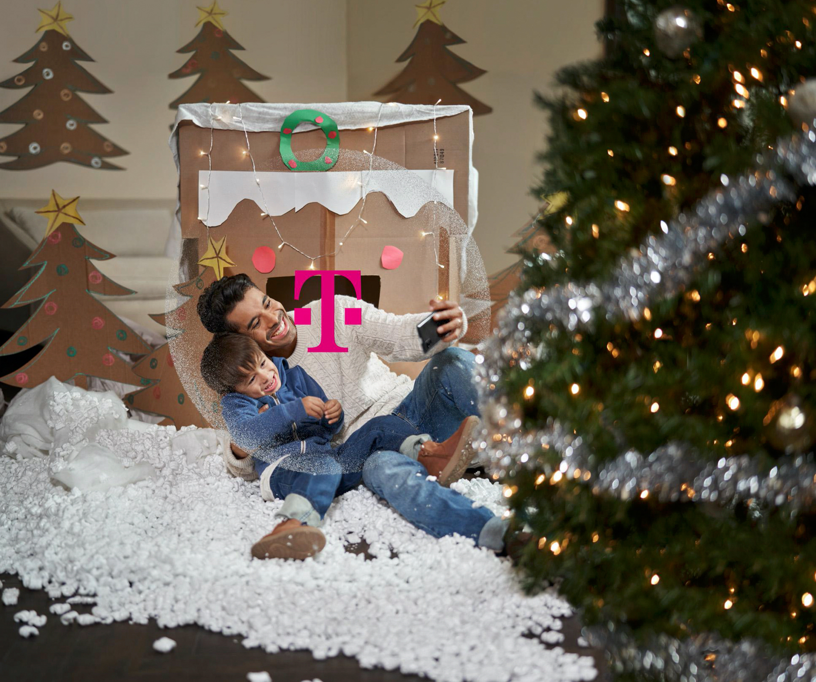 Copeland-TMobile-Holiday-2020HR-6